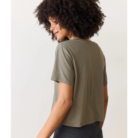 Marine Layer Women's T-Shirt Boyfriend Relaxed Fit V-Neck Cropped Tee in Olive - Picture 2 of 4